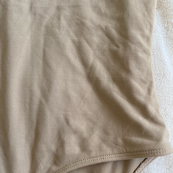 Aritzia Babaton Contour Bodysuit - Picture 8 of 10